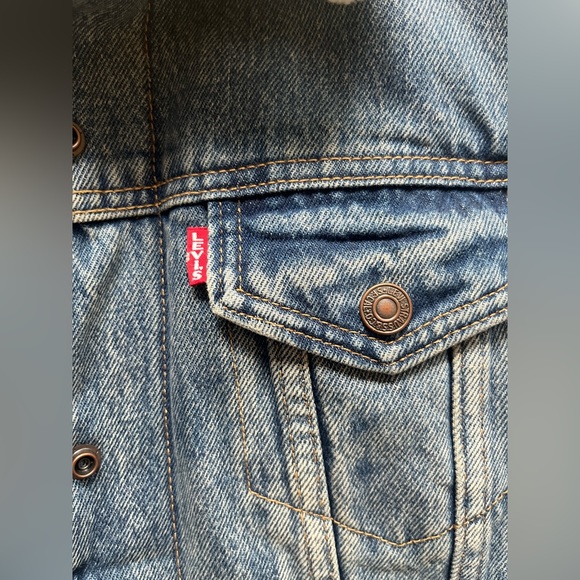 Levi’s premium original sherpa trucker jacket - Picture 5 of 6